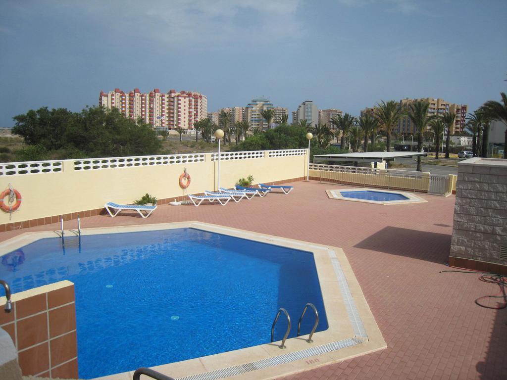 Apartamentos Turisticos Puerto Tomas Maestre La Manga del Mar Menor Zimmer foto