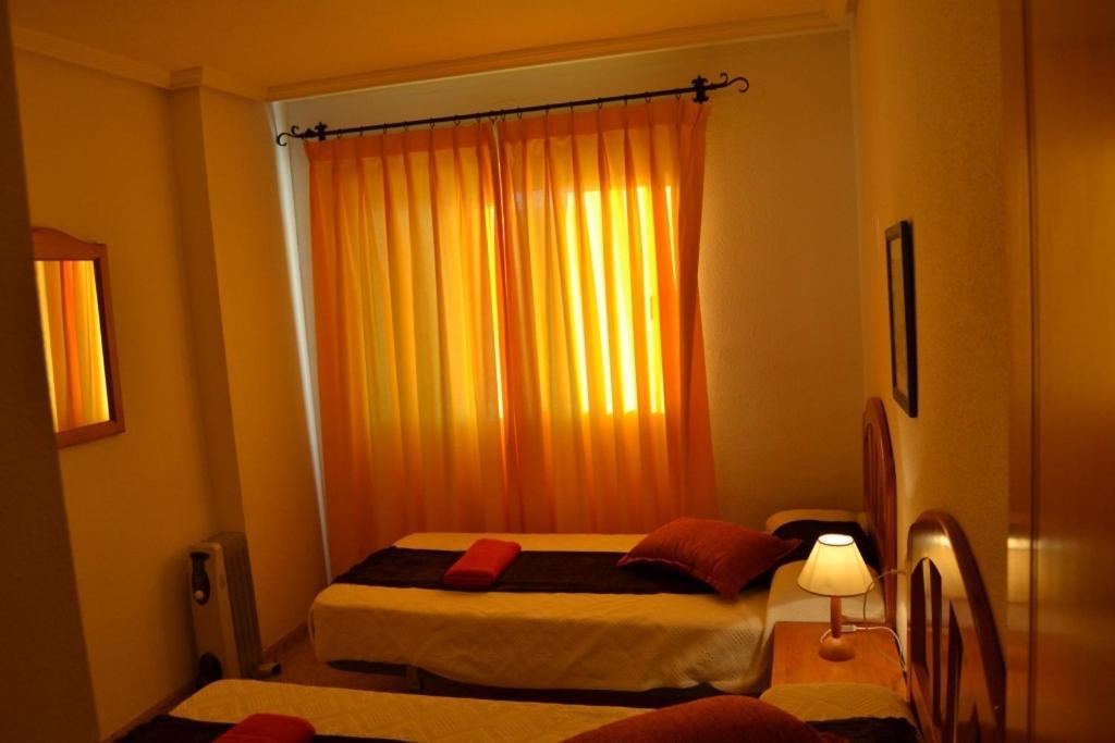 Apartamentos Turisticos Puerto Tomas Maestre La Manga del Mar Menor Zimmer foto