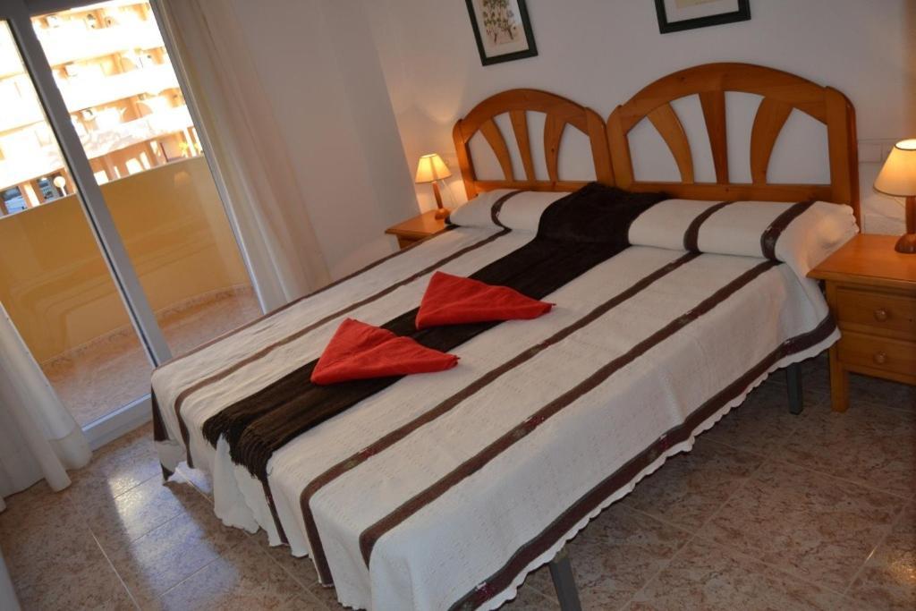 Apartamentos Turisticos Puerto Tomas Maestre La Manga del Mar Menor Zimmer foto